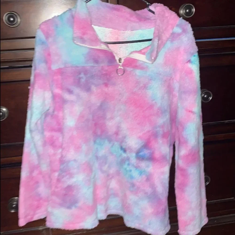 pullover - Picture 1 of 1